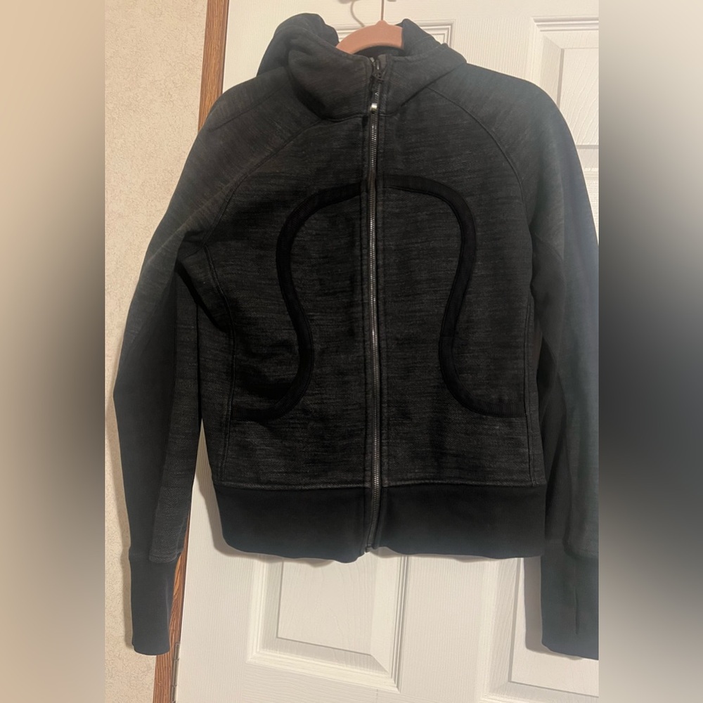 Lululemon pre-owned Black/Gray Scuba Jacket size 12 PTP 21”